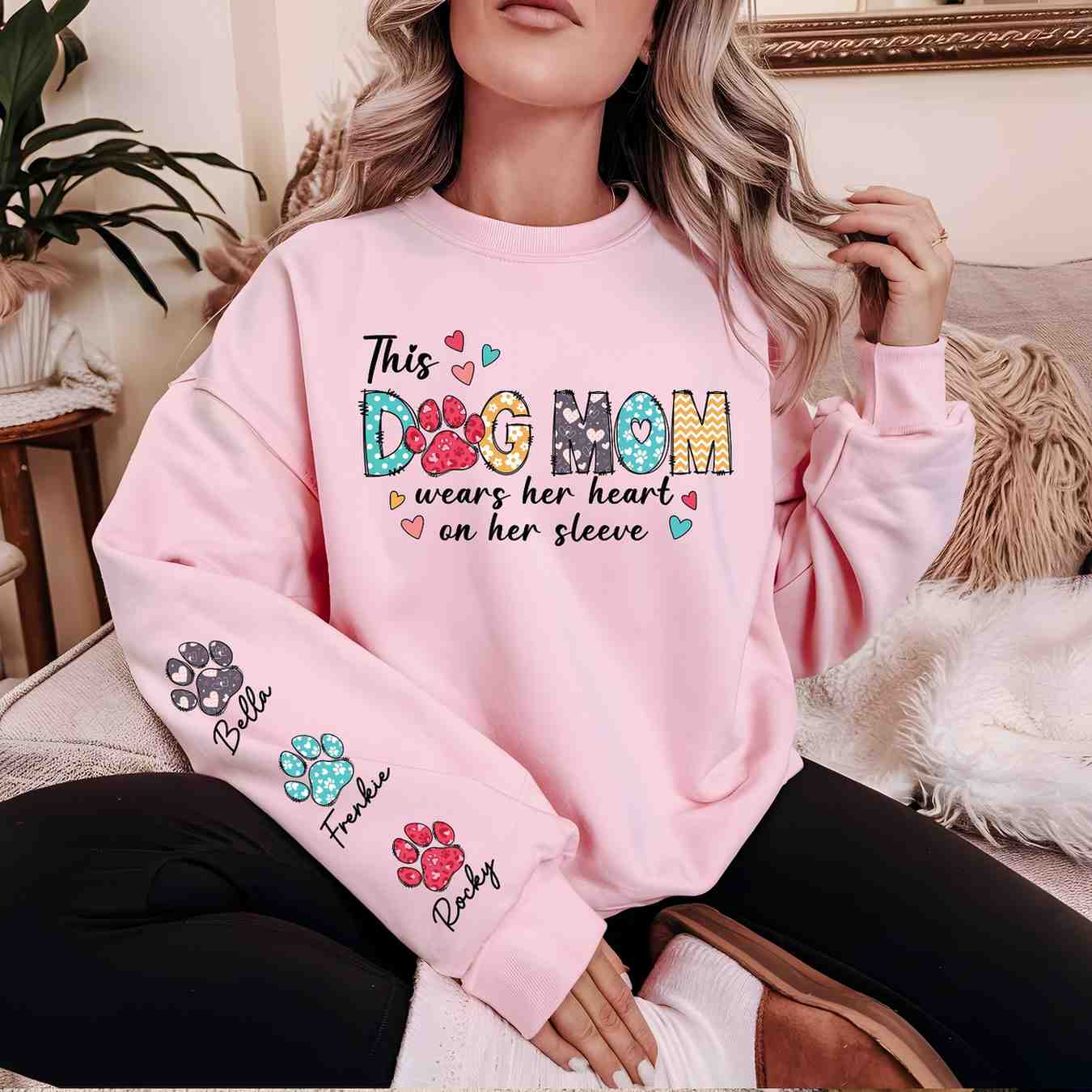 Dog Mom Crewneck Sweatshirt [New Arrival]
