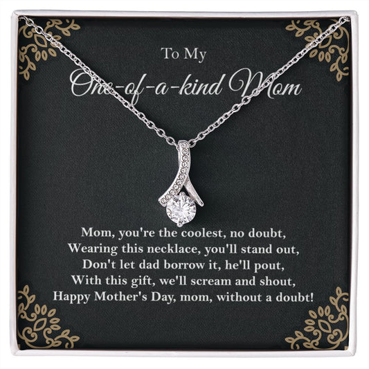One-of-a-kind Mom Alluring Beauty necklace - 18k White and Gold