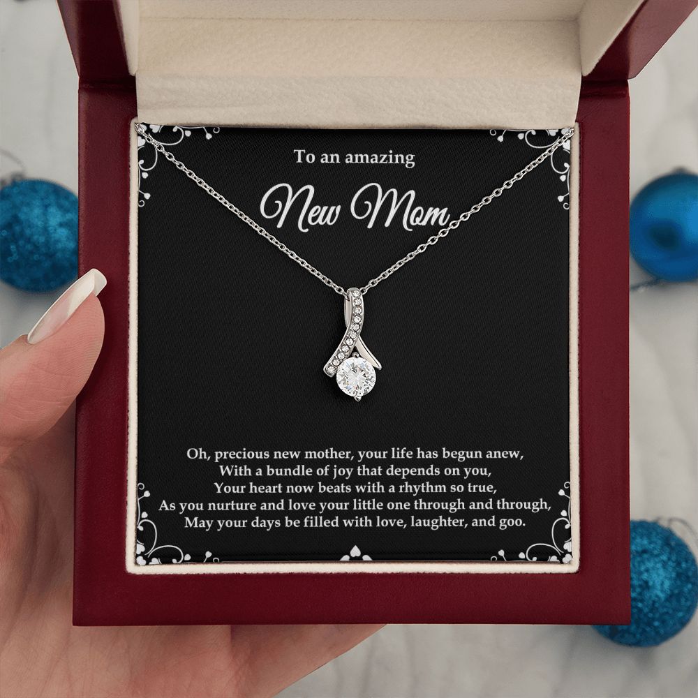Bundle of joy - Alluring Beauty necklace - 18k White and Gold